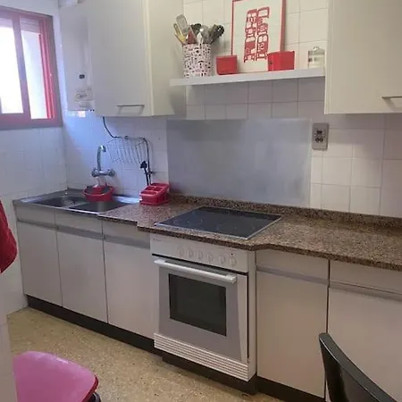 Amplio Con Terraza Y Piscina Apartman