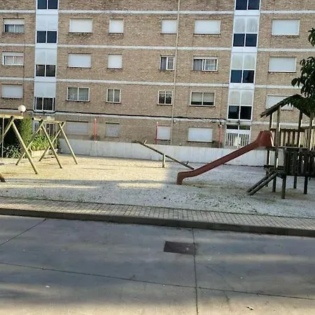 Апартаменты Apartamento Amplio Con Terraza Y Piscina